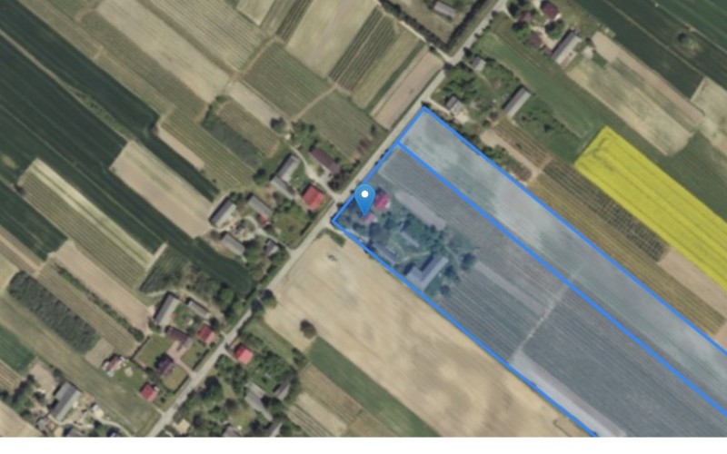 Dom w miejscowości Łopiennik, Łopiennik (lubelskie). Działki numer: 675, 676. Domy. Łopiennik, 24-224, Łopiennik, (woj. lubelskie)
