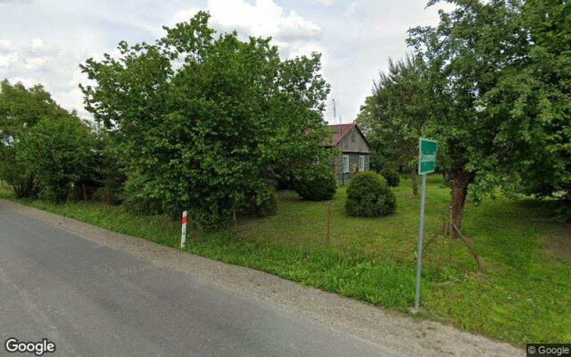Dom w miejscowości Łopiennik, Łopiennik (lubelskie). Działki numer: 675, 676. Domy. Łopiennik, 24-224, Łopiennik, (woj. lubelskie)