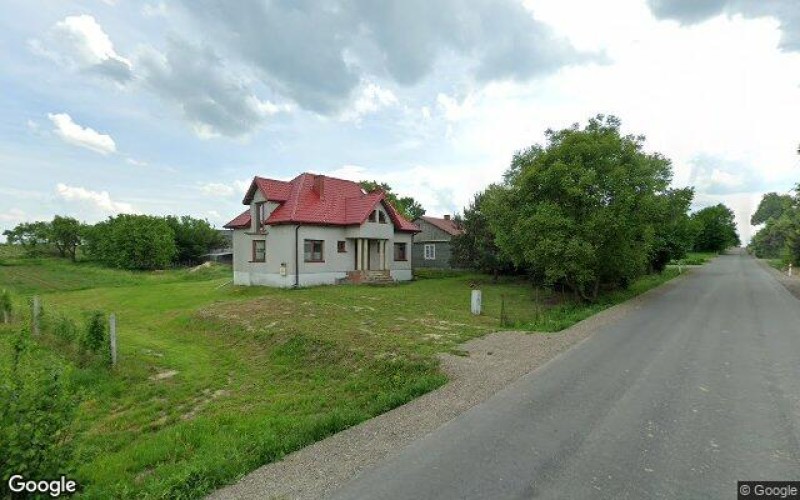 Dom w miejscowości Łopiennik, Łopiennik (lubelskie). Działki numer: 675, 676. Domy. Łopiennik, 24-224, Łopiennik, (woj. lubelskie)