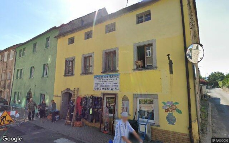 Dom w miejscowości Mirsk, Adama Mickiewicza 21 (dolnośląskie). Działka numer: 164. Domy. Adama Mickiewicza 21, 59-630, Mirsk, (woj. dolnośląskie)