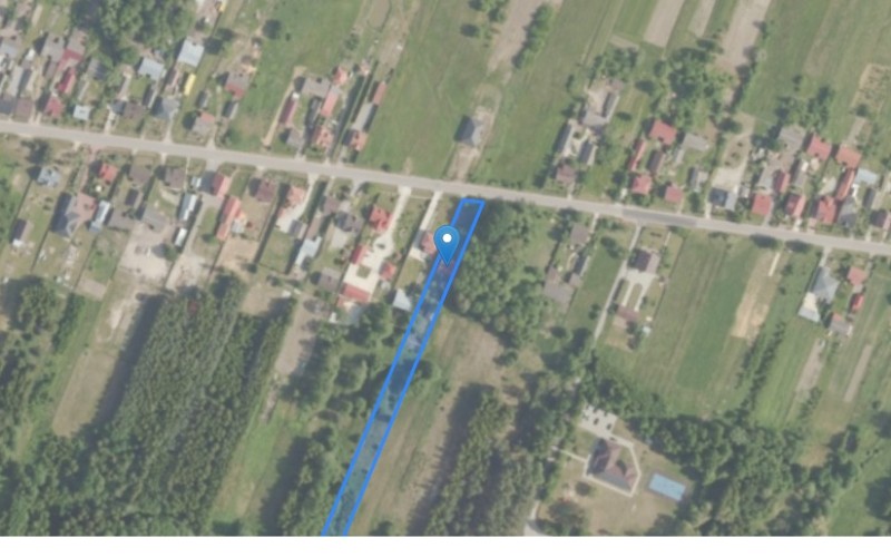 Dom w miejscowości Zrębin, Zrębin 42 (świętokrzyskie). Działka numer: 1143. Domy. Zrębin 42, 28-230, Zrębin, (woj. świętokrzyskie)