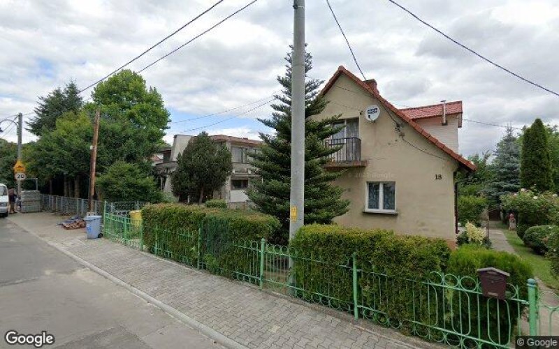 Dom w miejscowości Szczawno-Zdrój, Wita Stwosza 18 (dolnośląskie). Działka numer: 102. Domy. Wita Stwosza 18, 58-310, Szczawno-Zdrój, (woj. dolnośląskie)