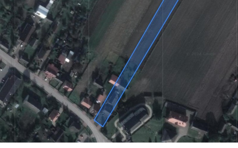 Dom w miejscowości Konieczno, Konieczno 53A, 72 (świętokrzyskie). Działki numer: 946, 808, 61. Domy. Konieczno 53A, 72, 29-100, Konieczno gm. Włoszczowa, (woj. świętokrzyskie)
