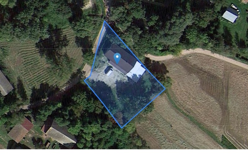 Dom w miejscowości Baranów, Baranów 29 (świętokrzyskie). Działka numer: 115. Domy. Baranów 29, 28-530, Baranów, (woj. świętokrzyskie)