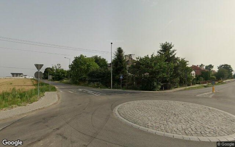 Dom w miejscowości Zadąbrowie, Zadąbrowie 110 (podkarpackie). Działka numer: 256/6. Domy. Zadąbrowie 110, 37-716, Zadąbrowie, (woj. podkarpackie)