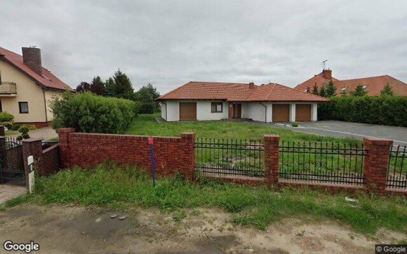Dom w miejscowości Gołuski, Dopiewska 53 (wielkopolskie). Działka numer: 132/4. Domy. Dopiewska 53, 62-070, Gołuski, (woj. wielkopolskie)