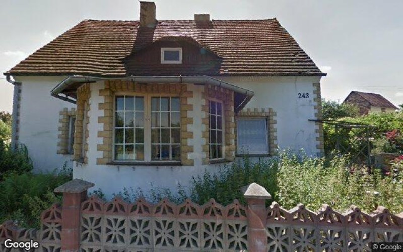 Dom w miejscowości Pisarzowice, Pisarzowice 243 (dolnośląskie). Działki numer: 1155, 571/7, 604/2, 606/1. Domy. Pisarzowice 243, 59-817, Pisarzowice, (woj. dolnośląskie)