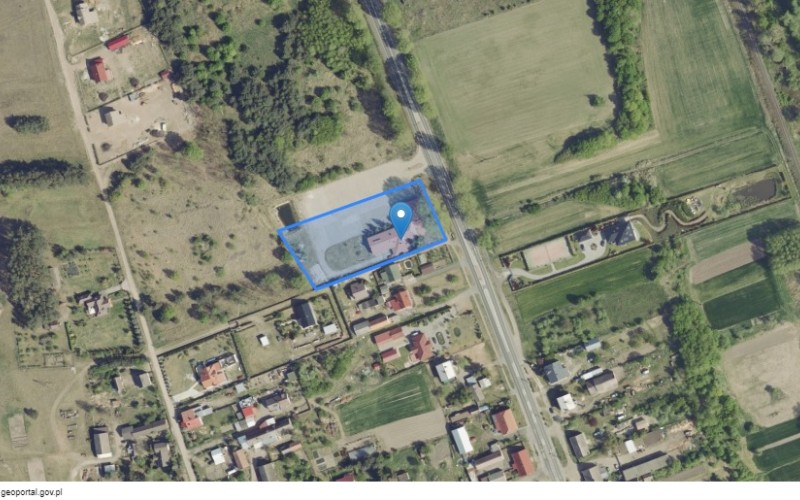 Nieruchomość komercyjna w miejscowości Trzebiszewo, Główna 85 (lubuskie). Nieruchomości komercyjne. Główna 85, 66-445, Trzebiszewo, (woj. lubuskie)