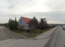 Dom w miejscowości Rogalinek, Mostowa 13 (wielkopolskie). Działka numer: 295/3. Domy. Mostowa 13, 62-022, Rogalinek, (woj. wielkopolskie)