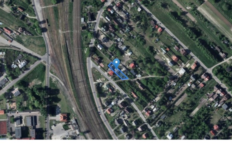 Dom w miejscowości Dęblin, Lipowa 10 (lubelskie). Działka numer: 1753/2. Domy. Lipowa 10, 08-530, Dęblin, (woj. lubelskie)