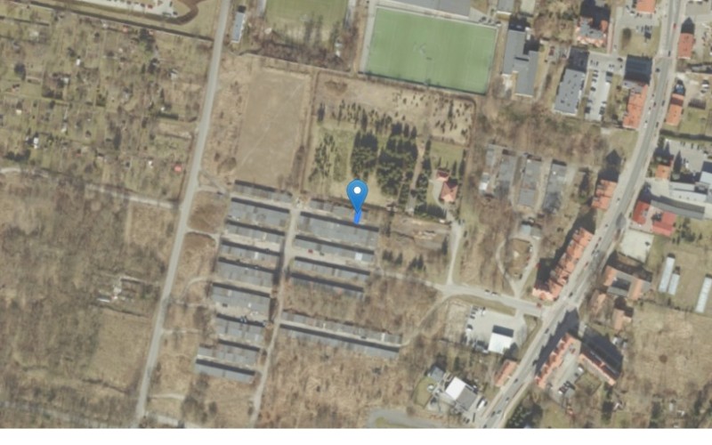 Miejsce postojowe w miejscowości Legnica, Inwalidów (dolnośląskie). Garaże i miejsca postojowe. Inwalidów, 59-220, Legnica, (woj. dolnośląskie)