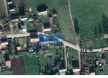 Dom w miejscowości Prioma, Prioma 43 (warmińsko-mazurskie). Działki numer: 69, 199. Domy. Prioma 43, 13-206, Płośnica, (woj. warmińsko-mazurskie)