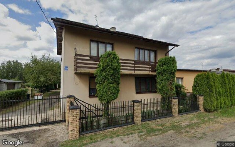 Dom w miejscowości Piotrków Trybunalski, Świerczowska 124 (łódzkie). Działka numer: 233/2. Domy. Świerczowska 124, 97-300, Piotrków Trybunalski, (woj. łódzkie)