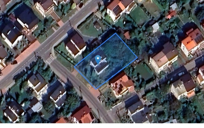 Dom w miejscowości Ostrowiec Świętokrzyski, Marii Konopnickiej 82 (świętokrzyskie). Działka numer: 61. Domy. Marii Konopnickiej 82, 27-400, Ostrowiec Świętokrzyski, (woj. świętokrzyskie)