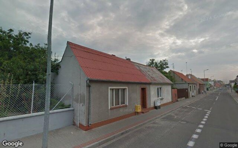 Dom w miejscowości Szubin, Winnica 28 (kujawsko-pomorskie). Działka numer: 1652. Domy. Winnica 28, 89-200, Szubin, (woj. kujawsko-pomorskie)