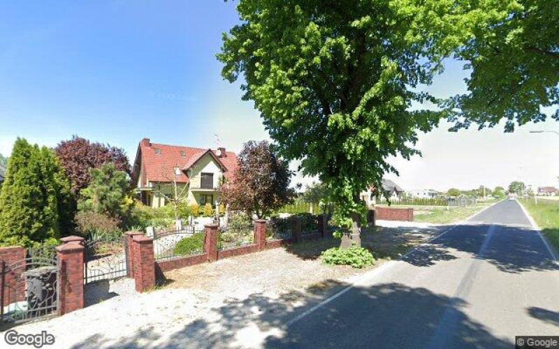 Dom w miejscowości Dobroszów Oleśnicki, Polska 20 (dolnośląskie). Działka numer: 442/1. Domy. Polska 20, 55-095, Dobroszów Oleśnicki, (woj. dolnośląskie)