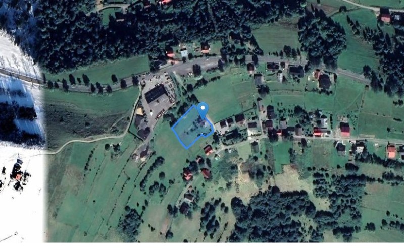 Dom w miejscowości Koniaków, Koniaków 373 (śląskie). Działka numer: 3703. Domy. Koniaków 373, 43-474, Koniaków, (woj. śląskie)