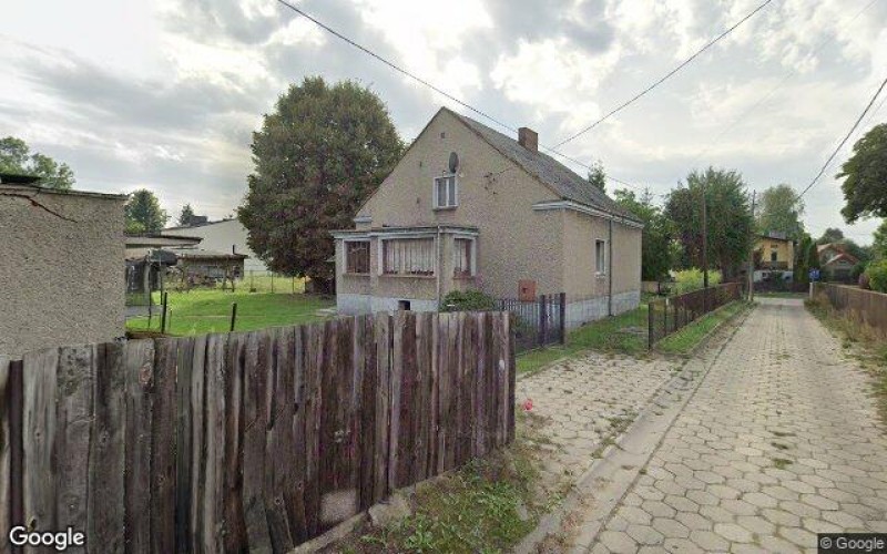 Dom w miejscowości Częstochowa, Ludowa 116 (śląskie). Działka numer: 37/4. Domy. Ludowa 116, 42-215, Częstochowa, (woj. śląskie)