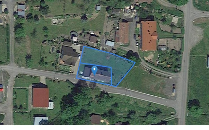 Dom w miejscowości Smolnik, Smolnik 22C (dolnośląskie). Działki numer: 27/18, 27/5. Domy. Smolnik 22C, 59-820, Smolnik, (woj. dolnośląskie)