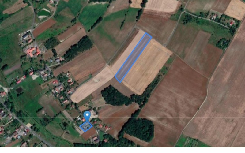 Dom w miejscowości Dłużyna Dolna, Dłużyna Dolna 81 (dolnośląskie). Działki numer: 504, 397. Domy. Dłużyna Dolna 81, 59-930, Pieńsk, (woj. dolnośląskie)