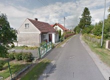 Dom w miejscowości Dłużyna Dolna, Dłużyna Dolna 81 (dolnośląskie). Działki numer: 504, 397. Domy. Dłużyna Dolna 81, 59-930, Pieńsk, (woj. dolnośląskie)