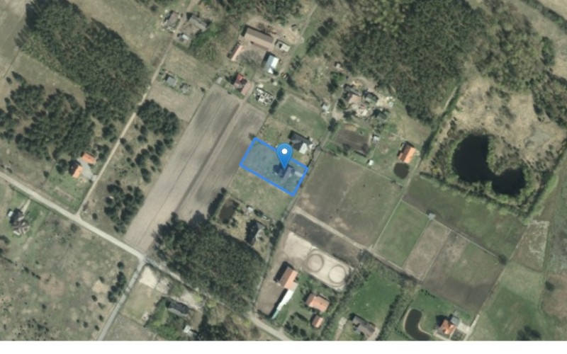 Dom w miejscowości Czarne Błoto, Czarne Błoto (kujawsko-pomorskie). Działka numer: 21/10. Domy. Czarne Błoto, 87-134, Czarne Błoto, (woj. kujawsko-pomorskie)