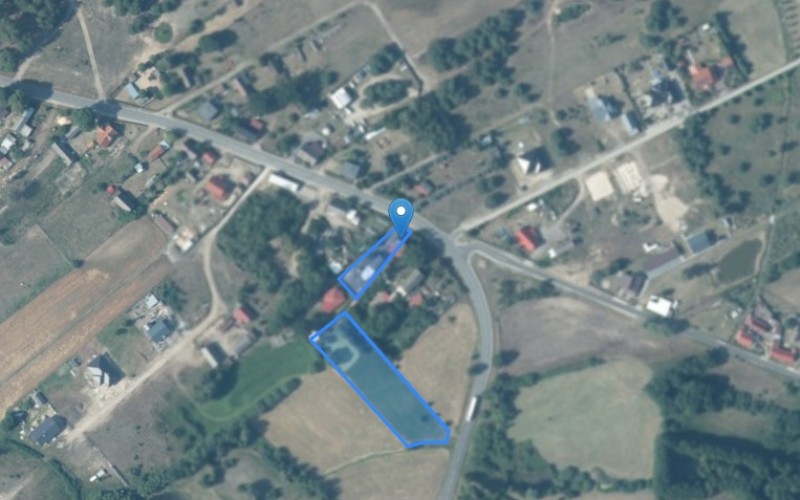 Dom w miejscowości Jasionna, Jasionna 3 (wielkopolskie). Działki numer: 57/2, 57/3. Domy. Jasionna 3, 64-510, Jasionna, (woj. wielkopolskie)