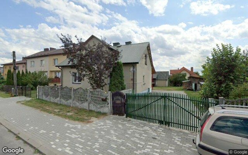 Dom w miejscowości Biłgoraj, Partyzantów (lubelskie). Działka numer: 106/3. Domy. Partyzantów, 23-400, Biłgoraj, (woj. lubelskie)