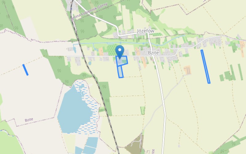 Dom w miejscowości Bzite, Bzite (lubelskie). Działki numer: 3, 444, 830, 833, 1216. Domy. Bzite, 22-302, Bzite, (woj. lubelskie)