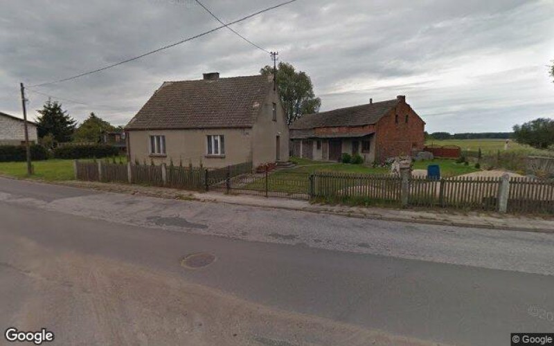 Dom w miejscowości Lubnia, Dworcowa 2 (pomorskie). Działki numer: 289/8, 194/4, 194/5. Domy. Dworcowa 2, 89-632, Lubnia, (woj. pomorskie)