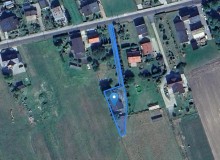 Dom w miejscowości Kotulin, Kolejowa 45 (śląskie). Działki numer: 81, 910/227. Domy. Kolejowa 45, 44-180, Kotulin, (woj. śląskie)