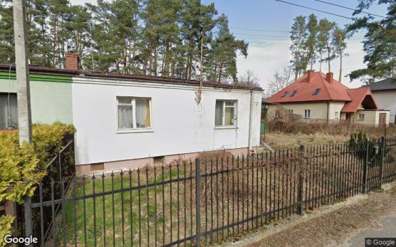 Dom w miejscowości Zegrze Południowe, Myśliwska 7 (mazowieckie). Działka numer: 28/31. Domy. Myśliwska 7, 05-130, Zegrze Południowe, (woj. mazowieckie)