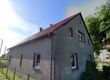Dom w miejscowości Piława, Piława 3 (dolnośląskie). Działka numer: 131/1. Domy. Piława 3, 55-081, Piława, (woj. dolnośląskie)