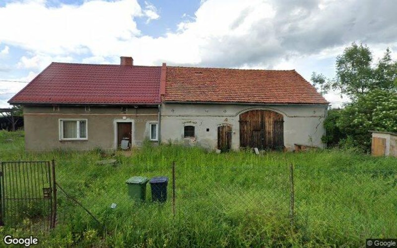 Dom w miejscowości Głoska, Lipowa 3 (dolnośląskie). Działki numer: 385/4, 451/1, 191/3, 191/2, 451/2, 357/2, 113, 322/2, 322/1. Domy. Lipowa 3, 55-330, Głoska, (woj. dolnośląskie)