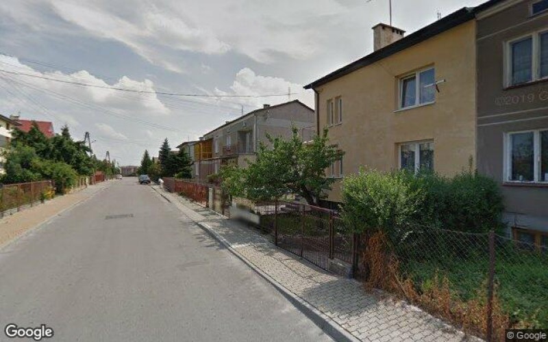 Dom w miejscowości Kraśnik, Henryka Sienkiewicza 52 (lubelskie). Działka numer: 199. Domy. Henryka Sienkiewicza 52, 23-210, Kraśnik, (woj. lubelskie)