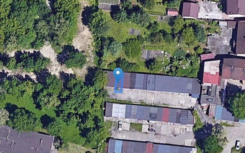 Miejsce postojowe w miejscowości Kraków, Klasztorna (małopolskie). Garaże i miejsca postojowe. Klasztorna, 31-979, Kraków, (woj. małopolskie)