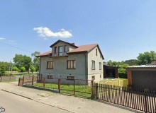 Dom w miejscowości Łosice, Stanisława Moniuszki 10 (mazowieckie). Działki numer: 587/2, 585/6. Stanisława Moniuszki 10, 08-200, Łosice, (woj. mazowieckie)