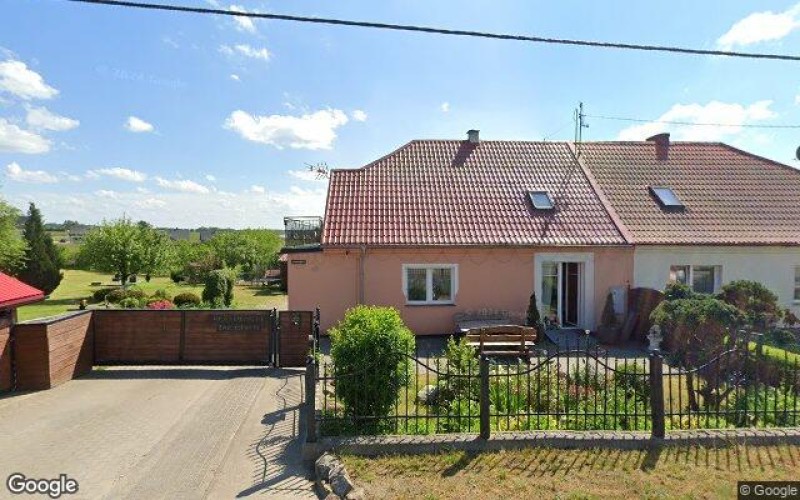 Dom w miejscowości Borzytuchom, Zwycięstwa 11 (pomorskie). Działka numer: 393/3. Domy. Zwycięstwa 11, 77-141, Borzytuchom, (woj. pomorskie)