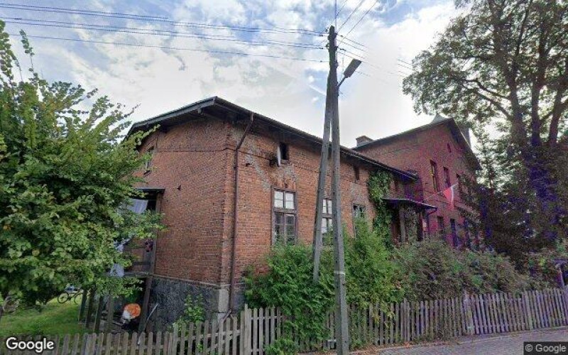 Dom w miejscowości Piaseczno, Piaseczno 105 (zachodniopomorskie). Działka numer: 335. Domy. Piaseczno 105, 74-110, Piaseczno, (woj. zachodniopomorskie)