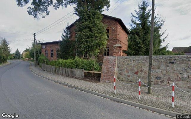 Dom w miejscowości Piaseczno, Piaseczno 105 (zachodniopomorskie). Działka numer: 335. Domy. Piaseczno 105, 74-110, Piaseczno, (woj. zachodniopomorskie)