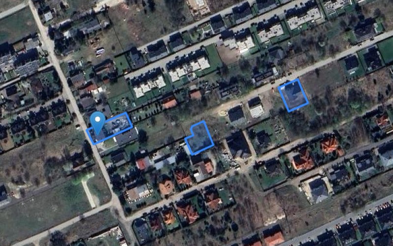 Dom w miejscowości Warszawa, Mrągowska 8A (mazowieckie). Działki numer: 39/1, 76, 81. Domy. Mrągowska 8A, 04-988, Warszawa, (woj. mazowieckie)