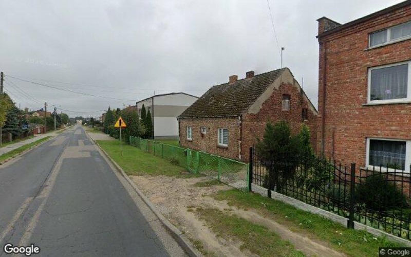 Dom w miejscowości Starokrzepice, Oleska 75 (śląskie). Działki numer: 1349/1, 1253. Domy. Oleska 75, 42-161, Starokrzepice, (woj. śląskie)