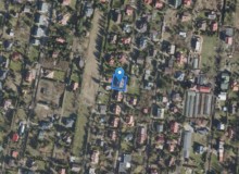 Dom w miejscowości Dziekanów Leśny, Kaczki Dziwaczki 21 (mazowieckie). Działka numer: 107/12. Domy. Kaczki Dziwaczki 21, 05-092, Dziekanów Leśny, (woj. mazowieckie)