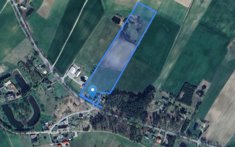 Dom w miejscowości Zamek Kiszewski, Zamek Kiszewski 13A (pomorskie). Działki numer: 125/1, 125/4. Domy. Zamek Kiszewski 13A, 83-430, Zamek Kiszewski, (woj. pomorskie)