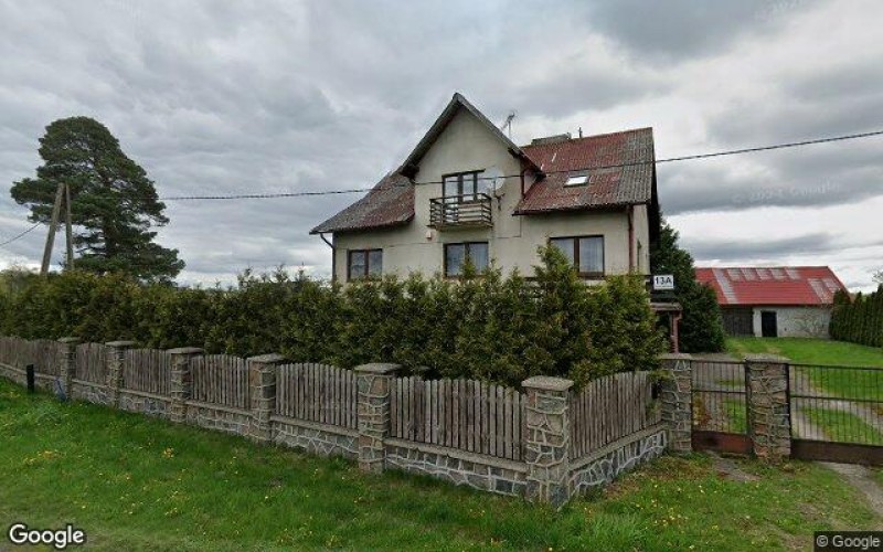 Dom w miejscowości Zamek Kiszewski, Zamek Kiszewski 13A (pomorskie). Działki numer: 125/1, 125/4. Domy. Zamek Kiszewski 13A, 83-430, Zamek Kiszewski, (woj. pomorskie)