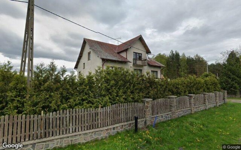 Dom w miejscowości Zamek Kiszewski, Zamek Kiszewski 13A (pomorskie). Działki numer: 125/1, 125/4. Domy. Zamek Kiszewski 13A, 83-430, Zamek Kiszewski, (woj. pomorskie)