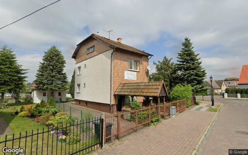 Dom w miejscowości Karlino, Księdza Brzóski 1 (zachodniopomorskie). Działki numer: 153, 144/2, 144/10. Domy. Księdza Brzóski 1, 78-230, Karlino, (woj. zachodniopomorskie)