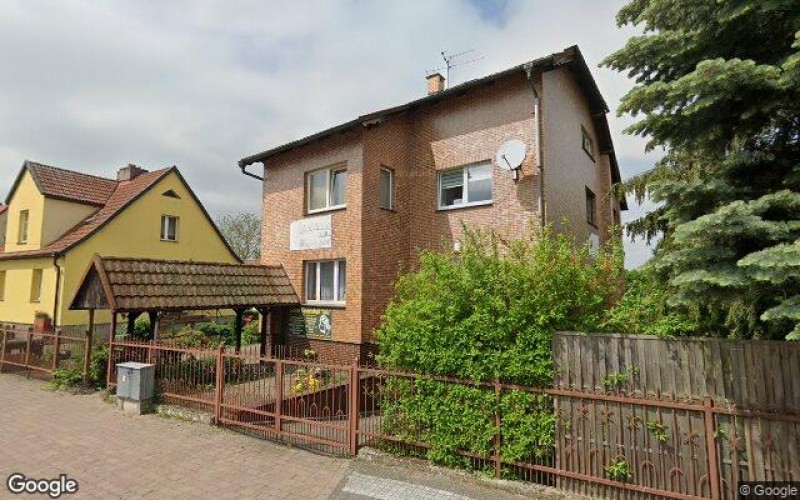 Dom w miejscowości Karlino, Księdza Brzóski 1 (zachodniopomorskie). Działki numer: 153, 144/2, 144/10. Domy. Księdza Brzóski 1, 78-230, Karlino, (woj. zachodniopomorskie)