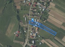 Dom w miejscowości Krowica Sama, Krowica Sama 71 (podkarpackie). Działki numer: 666, 667. Domy. Krowica Sama 71, 37-625, Krowica Sama, (woj. podkarpackie)