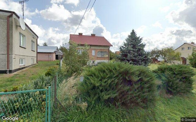 Dom w miejscowości Krowica Sama, Krowica Sama 71 (podkarpackie). Działki numer: 666, 667. Domy. Krowica Sama 71, 37-625, Krowica Sama, (woj. podkarpackie)